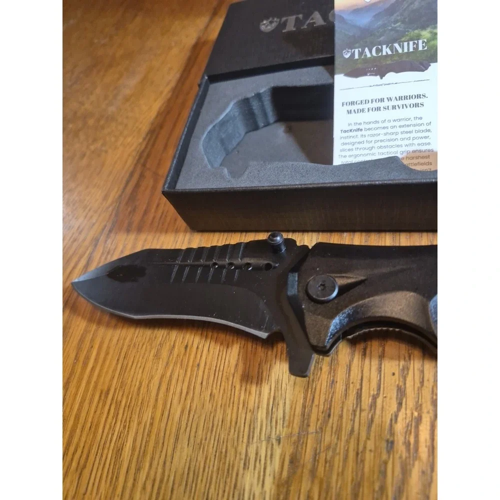 Tack Knife